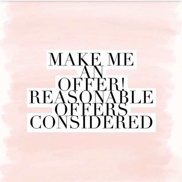 All reasonable offers considered.💕🛍 - Picture 2 of 2